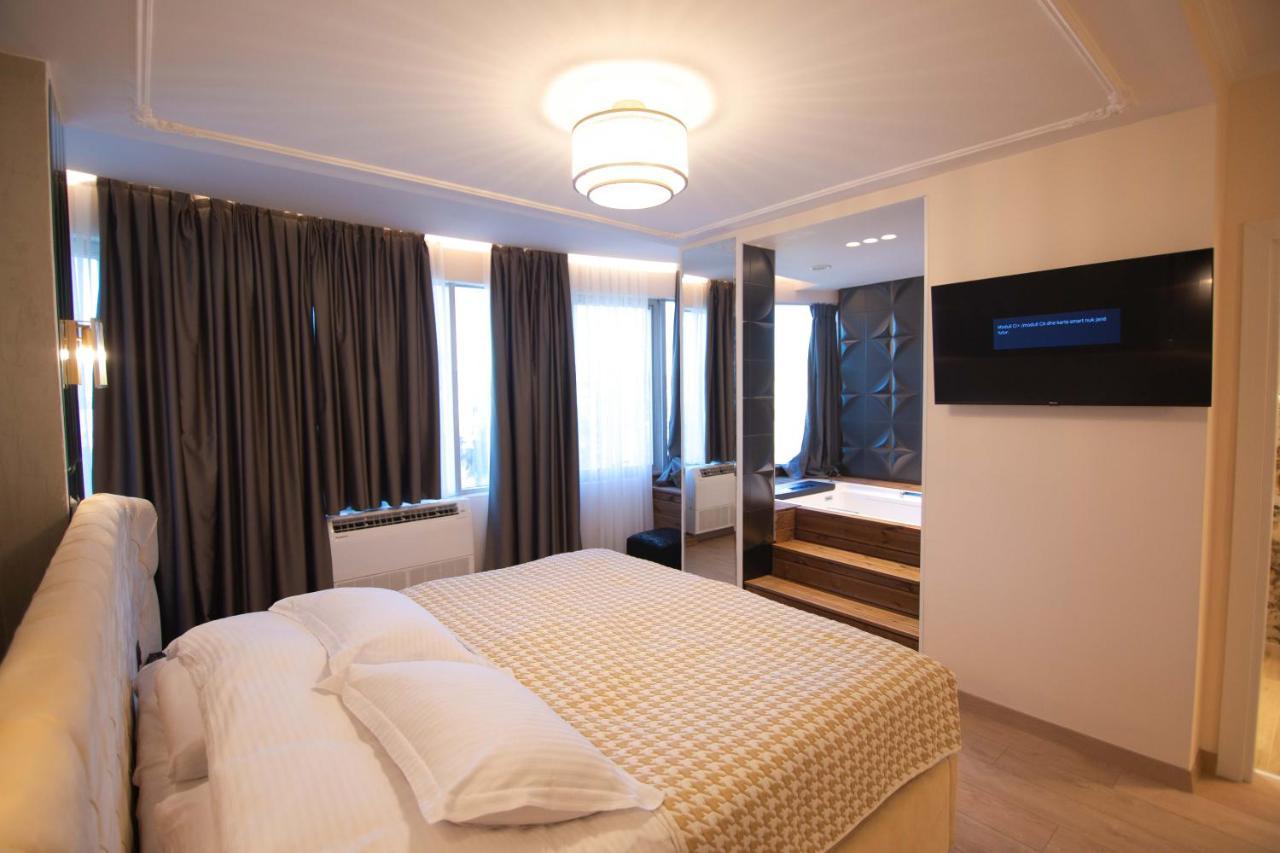 Sky View Hotel Корча Екстер'єр фото