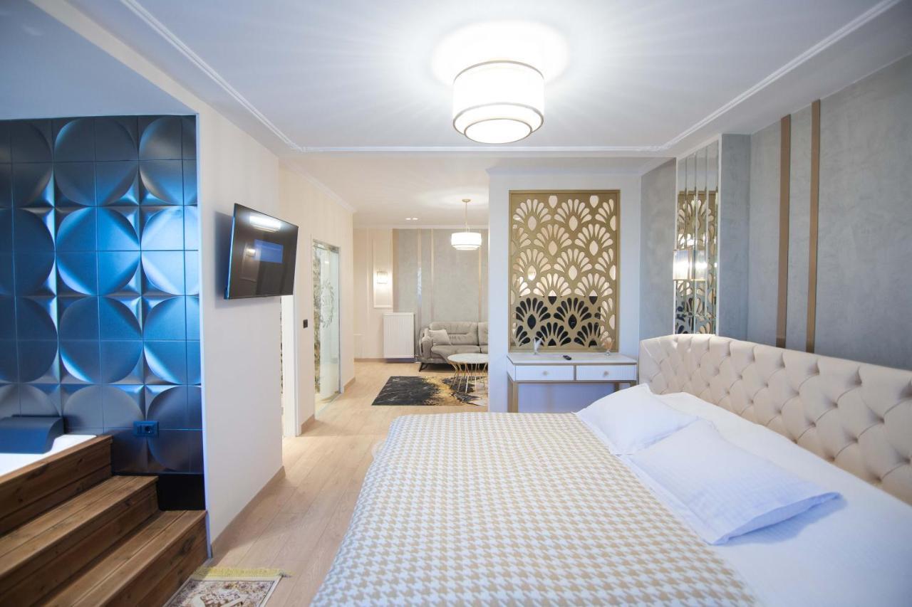 Sky View Hotel Корча Екстер'єр фото