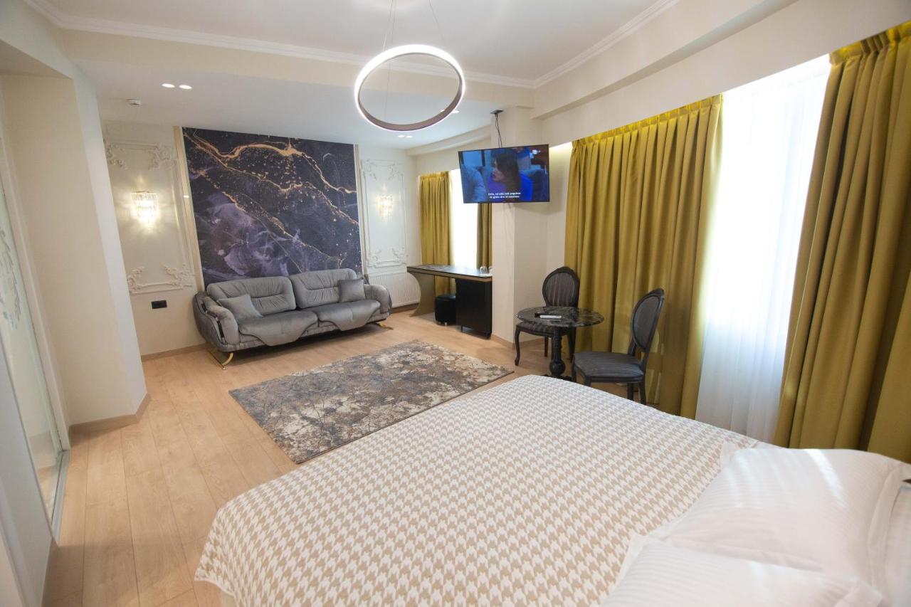 Sky View Hotel Корча Екстер'єр фото