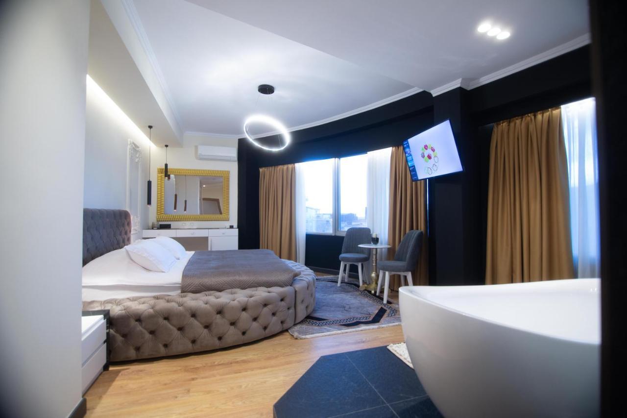Sky View Hotel Корча Екстер'єр фото